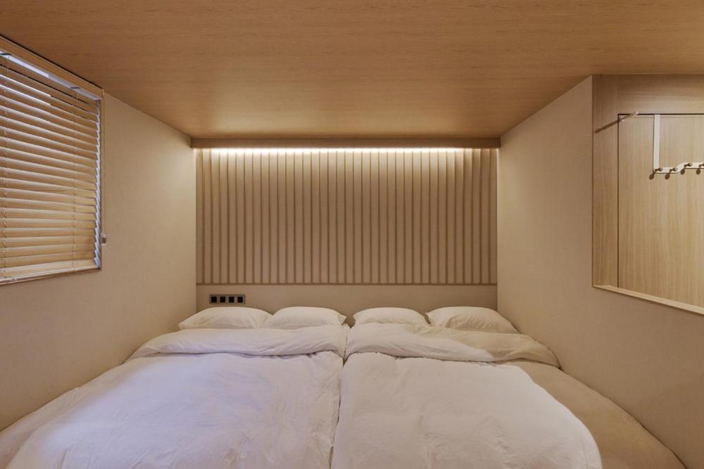 Whalero Gimpo Airport Guest house